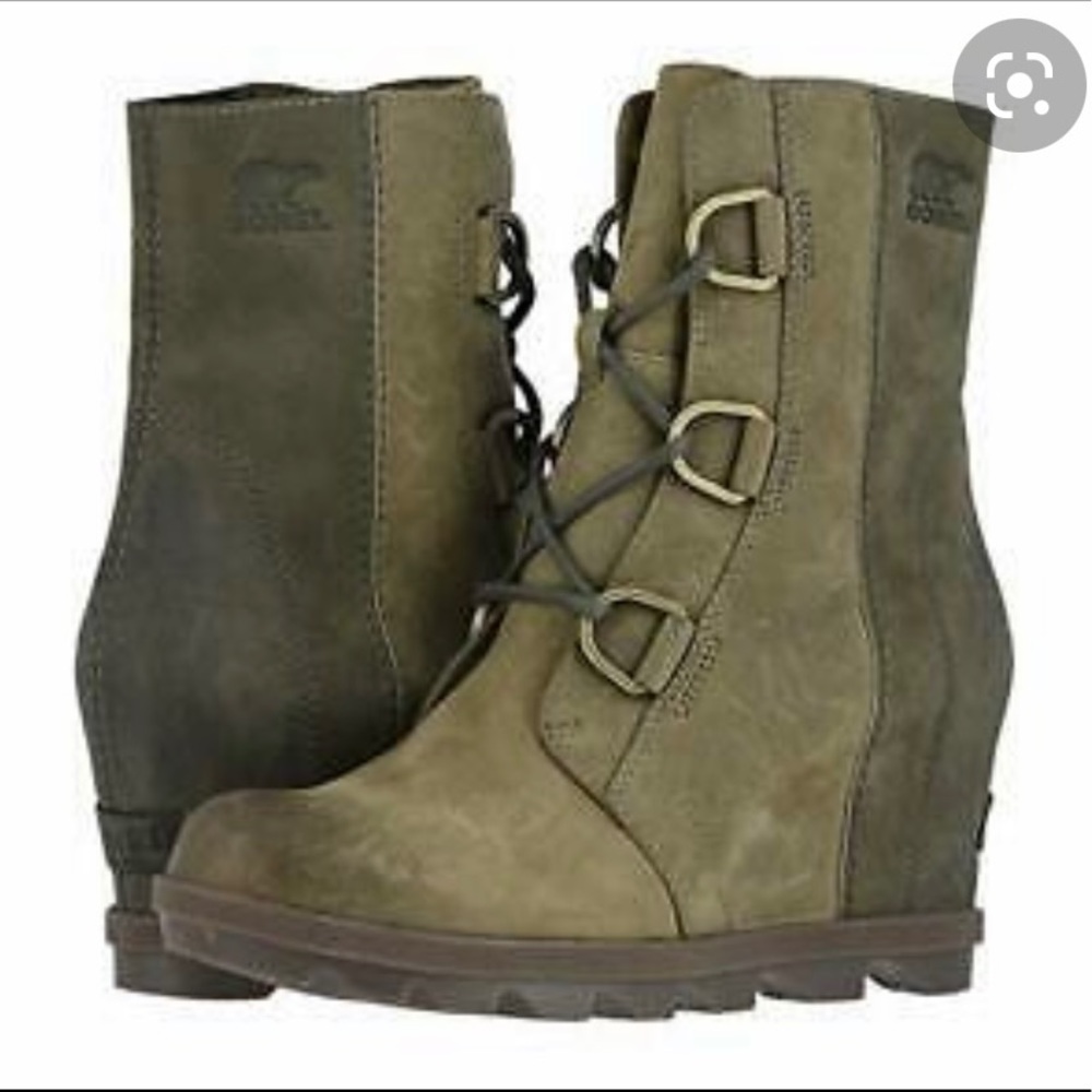 Sorel Green Joan of Arctic Wedge Boots Size 8